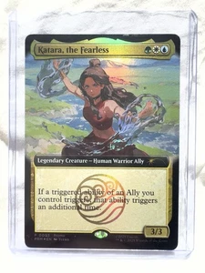 Tarjeta promocional Magic The Gathering X Avatar Katara The Fearless SDCC 2025 EN MANO - Imagen 1 de 2