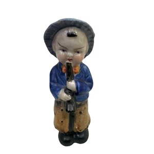 Statuina biscotto porcellana vintage Giappone ceramica ragazzo che gioca corno 4,5” A12 - Foto 1 di 6
