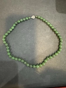 Vtg Green Glass(?) Necklace - Picture 1 of 6