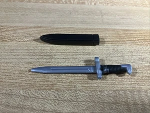 1999 GI Joe 35th Anniversary (Then and Now) US Army - Bayonet w/sheath - 1/6 - Picture 1 of 5