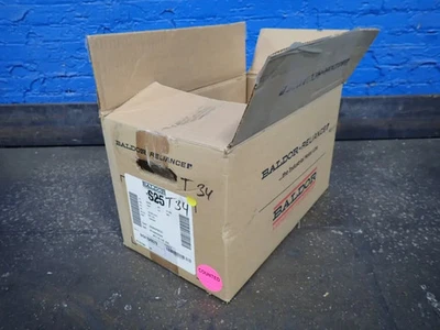 MOTOR BALDOR 34J935Y967G1 .33 HP 10251300015 Foto 1 de 4