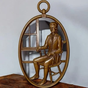 Vintage Syroco Wall Hanging Plaques Colonial Man Brown Oval 12” X 7” - Picture 1 of 6