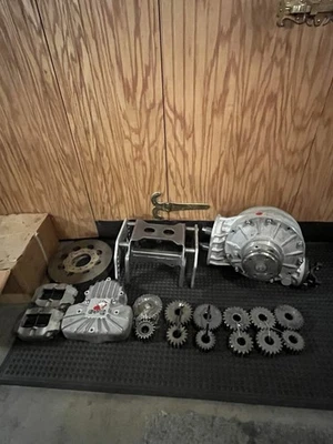 Frankland Quick Change Rear With Wilwood Brakes, Mounting Bracket And Parts New - Image 1 of 4