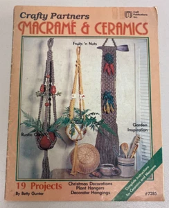 PUBLICACIONES ARTESANALES ARTESANALES SOCIOS MACRAME Y CERÁMICA 19 PROYECTOS BETTY GUNTER - Imagen 1 de 2