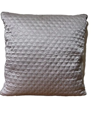 Funda falsa almohada satinada gris acolchado diamante Hotel Collection talla Euro 23,5" Foto 1 de 4