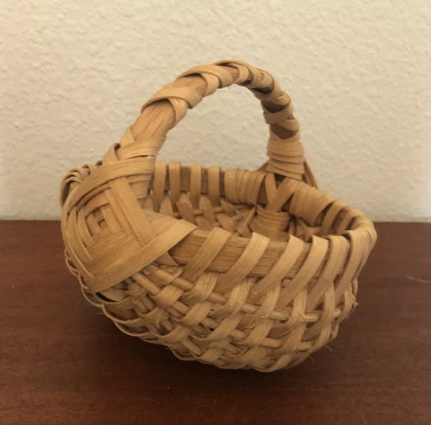 Small Signed Dated Nantucket Buttocks Basket 1985 Cover