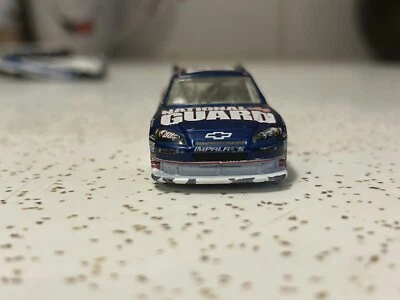 Lionel Nascar #88 Dale Earnhardt Jr. Guardia Nacional 2013 SS 1:64 Foto 1 de 4