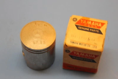 Nuevo de Lote Antiguo Pistón Yamaha 0.25 O/S YL2 PARTE# 166-11631-11 Foto 1 de 4