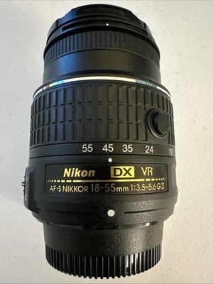 Lente Nikon AF-S Nikkor 18-55mm f 1:3.5-5.6 G ED DX com tampas - Imagem 1 de 4