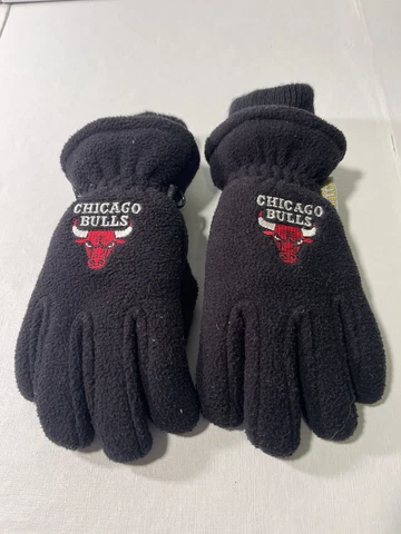 Kids Size 4-7 Chicago Bulls NBA Thinsulate Fleece Gloves Black Cover