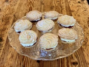 Homemade Viennese Whirls Biscuits - Price is for 6 Freshly Baked To Order - Picture 1 of 4