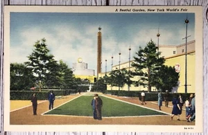 New York City-NY 1939 World's Fair Restful Garden Guests Vintage c1939 Postcard - Picture 1 of 2