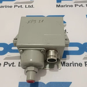 Danfoss KPS 31 Pressure Switch 060-3110 186 - Picture 1 of 6