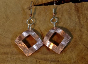 hammered copper earrings - Picture 1 of 5