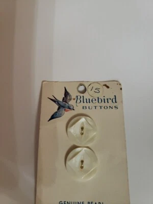 Vintage Bluebird Buttons Genuine Pearl 1 In NOS Card of 2 flat 2-hole decorative - Image 1 of 4