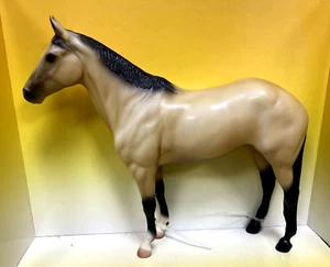 Breyer #490 Bolya, The Freedom Horse Buckskin Akhal-Teke Mare (14F) - Picture 1 of 9