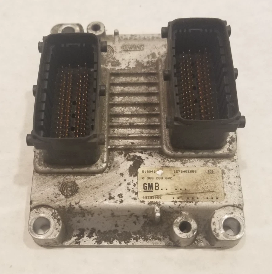 Saturn L300 2005 - automático - ECM ECU - # 0 986 268 002 Foto 1 de 1