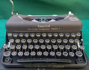 1951 MADE IN ENGLAND-IMPERIAL 'THE GOOD COMPANION'- MODEL T PORTABLE - SERVICED - Picture 1 of 16