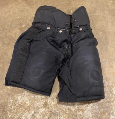 PANTALÓN DE HOCKEY KOHO HP 1000 JR PHLG 28”-30” Negro Foto 1 de 3