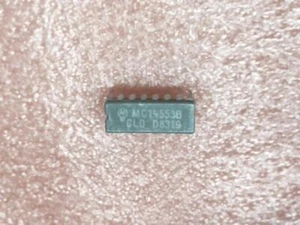 (1) MC14553BCLD MOTOROLA IC CERÁMICA DIP - ENVÍO RÁPIDO EE. UU. - Imagen 1 de 1
