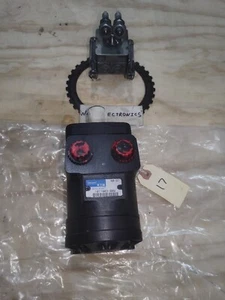 Char-Lynn 1011003-009 Eaton Hydraulic Motor =New Old Stock= Original Part - Picture 1 of 3