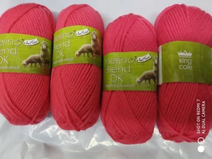 KING COLE MERINO BLEND CORAL DOUBLE KNITTING WOOL YARN 4X50G DYE 858 SUPERWASH - Picture 1 of 15