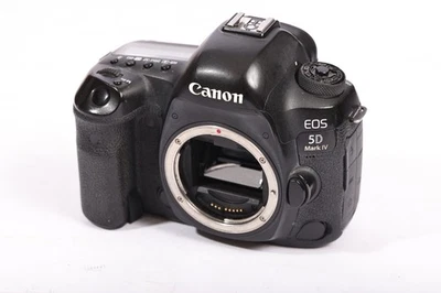 Canon EOS 5D MARK IV 30.4 MP Digital SLR Camera  **impact damage**  please read - Image 1 of 4