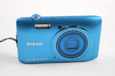 Nikon Coolpix S3600 Digital Compact Camera Working w/ Nikkor 8x Wide Zoom Lens - Image 1 of 4