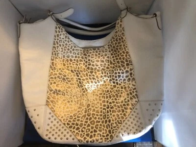 OH by Joy Gryson Downtown 白色金属皮革托特包惊人 — 第 1/4 张图片