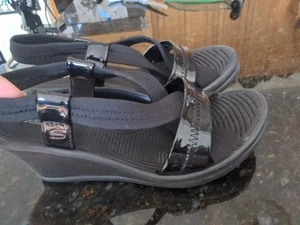 Skechers Cali Rumbler Sandale Slingback Keilabsatz schwarz langer Schaft 6 - Bild 1 von 5