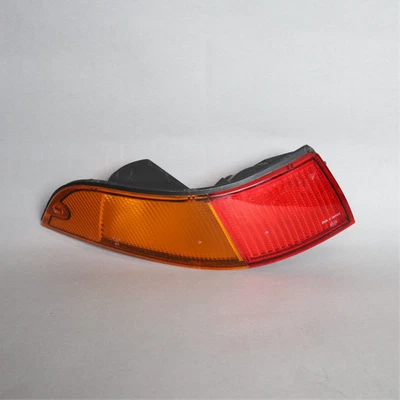 1995-1998 Porsche 911 993 Left Tail Light European 99363140300 OEM Used - Изображение 1 из 4