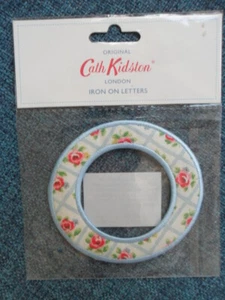 BNIP ORIGINAL CATH KIDSTON IRON ON SEW ON BLUE FLORAL ALPHABET LETTER 'O' PATCH - Picture 1 of 7
