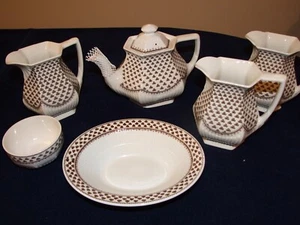 ADAMS " SHARON" TEAPOT, 3 JUGS , SUGAR BOWL AND A VEGETABLE DISH - Picture 1 of 7