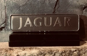 JAGUAR OEM XJ8 VANDEN PLAS 1998 1999 2000 2001 2002 2003 TRUNK LID EMBLEM - Picture 1 of 7