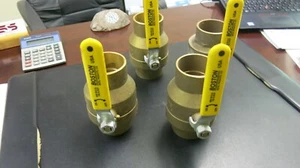 2" Bronze Ball Valve - Picture 1 of 3