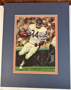 WALTER PAYTON HOF SIGNED 8X10 Double Matted Photo & INSCRIBED SWEETNESS 34! - Picture 1 of 10