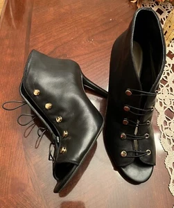 NEW Enzo Angiolini FRANSES Soft Black Leather Peep Toe Ankle Booties 7.5 M - Picture 1 of 9