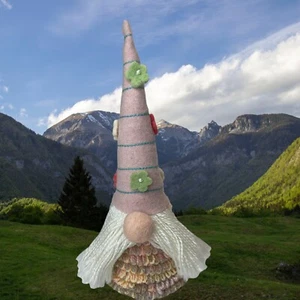 Wichtel Pastell Blumen Deko • Handgenäht Filz freistehend Kegel Stil - Bild 1 von 12