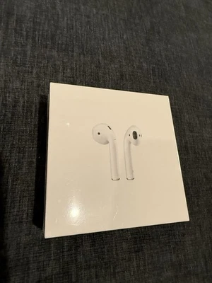 NUEVO EN CAJA SELLADO Apple AirPods 2da Generación con Estuche de Carga - Blanco MV7N2AM/A NUEVO Foto 1 de 4