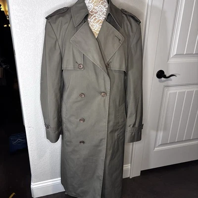 Vintage London Fog lined trench coat size 44 Long Khaki - Image 1 of 4