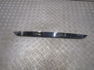 Mercedes Viano W639 Rear Trunk License Plate Lamp Trim Genuine A6397432730 G0E14 - Picture 1 of 7