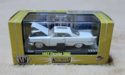M62 31500 13 M2 Máquinas Auto Thentics 1957 Chrysler 300c 1:64 BLANCO Foto 1 de 4