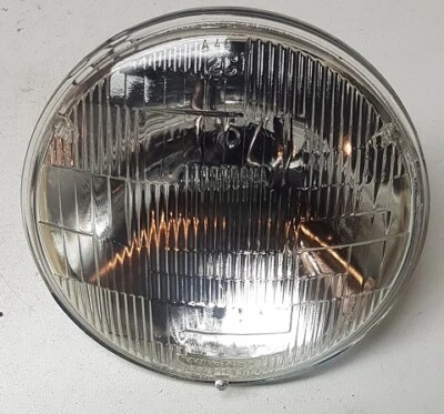 7" Dual Filament 12 Volt Wagner Sealed Beam Unit. 4000 - Image 1 of 4