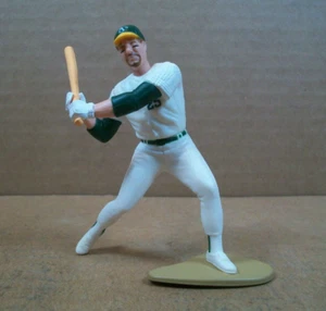 1993 Starting Line Up ~ Mark McGwire ~ Oakland Athletic's - Imagen 1 de 6