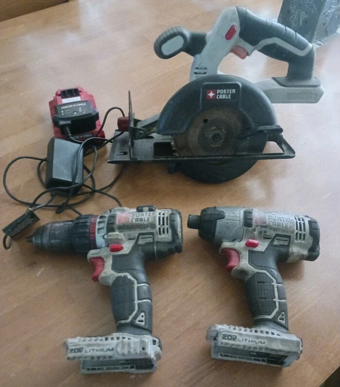 Sierra circular inalámbrica Porter Cable 20v, taladro, taladro de impacto y batería con cargador Foto 1 de 1