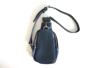 Bolso Bandolera Anthropologie Urban Originals Azul Marino Tejido Imitación Cuero - Imagen 1 de 9