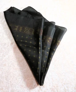Large 18" Pure Silk Hand Printed Pocket Square Navy and Gold - Bild 1 von 4