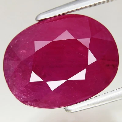 8.28ct t.w 12.6x9.8mm Oval Natural Heated BIG! TOP RED RUBY Madagascar, Africa - Image 1 of 4