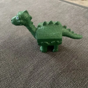 Vintage advertising PVC FIGURE CHOICEASAURUS green Dinosaur Choice Hotels 3” - Picture 1 of 5