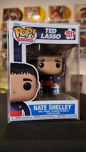 Funko POP! Ted Lasso - Nate Shelley - #1511 con protector - Imagen 1 de 7